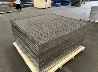 リベットの格子