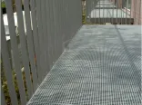 鋸歯状の溶接鋼の格子